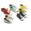 Sandały oryginalne skórę First Walkers Flat Bottom Baby Buty Toddler Moccasins Anti Slip Infant 1 6t Single 230407