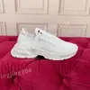 2023 Hot Designer Sneakers Buty Pop Dopatowanie kolorów Buty do biegania grube Sole Trend Mash Mash All Match Kolor Cool Casual Lace-Up Shoe FD230208