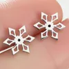 Stud -oorbellen smjel Tiny Christmas Snowflakes hertenboom roestvrij staal klein voor vrouwen schattig mode sieraden feest cadeau