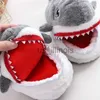 Pantoufles Drôle requin pantoufles filles concepteur dessin animé en peluche chaussures femme hiver maison fou pantoufles femmes plancher fourrure pantoufles 2021 nouvelles J231108