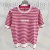 Camiseta para mujer Diseñador Diseñador de lujo Camiseta a rayas rosadas para mujer Tops de manga corta de punto Suéteres con letras blancas Ropa para mujer 738Z OB29 BKO3