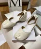 豪華な靴の女性ドレスフラットポンプMaisonmargiela Tabi Mary Jane Leather Sandal Shoes Comfort Walking Chunky Heels 35-41box