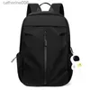 Rugzakken 1 14 inch grote capaciteit Leisure Schoolbag Sports eenvoudige mannen en vrouwen Universal Computer Backpack met hangerl231108