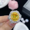 Trouwringen Bettyue Damesring Fashion Charmant Big Yellow Zirkoonsets Luxe verloving Sieraden Accessoires Stijlvol cadeau