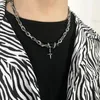 troisième fois un collier de charme Noir zircon croix épissage collier hommes femmes senior discothèque punk style hip hop blessure collier clavicule chaîne marée