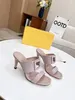 2023 Damen Designer Klassische Mode Sandalen Luxus High Heels Metallknopf Hochzeit Party Kleid Box Sexy Slim Fit High Heels 35-43 mit Box