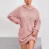 Robes décontractées Femmes Automne Hiver Robe Épaissi Peluche À Capuche À Manches Longues Pull Lâche Couleur Solide Chaud Au-dessus Du Genou Longueur Lady Mini