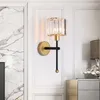 Lámparas de pared Lámpara de cristal moderna Lámpara de aplique de pájaro dorado para sala de estar Baño Iluminación interior para el hogar Decoración Bombilla no incluida