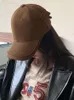 Diseñador Chan Sombrero de punto para sombreros de mujer Gorros CH Tapa dura Bolsillo lateral Lana Sombrero de béisbol de ala ancha Otoño Invierno Sombrero de lengua de pato Sombrero de personalidad de invierno Wome FGGI