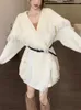 الحياكة النسائية 2023 خريف أبيض شرابات السترة سترة كارديجان امرأة كوريا أزياء معطف فضفاضة حزام خارج ملابس الملابس الأنيقة الدافئة