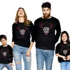 Trajes a juego para la familia Sudaderas a juego para la familia Suéteres de Navidad Mamá Bebé Mamá y yo Ropa Madre Hija Padre Hijo Tops de algodón 231107