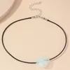 Choker vintage noir blanc fleur pour femmes bijoux de cou collier gothique gothique collier de chaîne de clavicule partout collier de choker