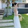 Vestidos casuales 2023 mujeres fiesta de noche blanca verano sexy con cuello en v arco sin espalda vestido de playa elegante estilo coreano midi hada