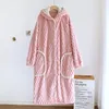 Women's Sleepwear Autumn And Winter Pajamas Flannel Thickened Warm Hooded Bathrobe Coral Velvet Plush Loose Sweet Home Wear Female Night-r