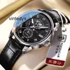 Montres pour hommes Quartz suisse affaires ceinture montre quartz étanche marque table voix masculine