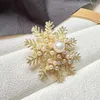 Brooches Elegant Rhinestone Pearl Snowflakes Jewelry Brooch Pins For Women High Quality Hollow Luxury Accessories Safety