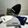 Casquette tricotée en cachemire, classique, couleur unie, lettres verticales, Logos brodés, chapeau chaud en coton, décontracté, automne et hiver