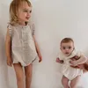 Rompers roupas de bebê nascida no macacão de macacão com babados com babados de bebê