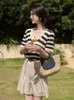 Camisoles Tanki Mishow Summer Korean Vintage Stripe Oneck Sukienka z krótkim rękawem Lose Pull Hollow Tank Top DYB27Z0581 230408