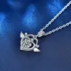 Kolye Kolyeler Klasik 925 STERLING Silver Cupid's Arrow Love Moissanite Kolye Kadın Mücevher Kaplamalı Beyaz Altın Kalp Hediye