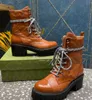 Knight Kid Boots okrągłe palce platforma skórzana koronkowa pięta Martin Booties Kobiety luksusowe designerskie motocyklowe buty fabryczne rozmiar obuwia