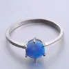 Klusterringar enkel blå/vit eld opal sten klassisk silver färg förlovningsring lyx kristall oval bröllop för kvinnor