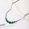 Nieuwe stijl kleurloze titanium stalen smaragdgroene ketting met hoge kwaliteit, lichte charme, elegante stijl, kraagketting