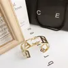 Bangle Bracelet Designer 18K Gold Plated Charm Cuff Bracelet Classic Design Love Jewelry Spring Brand Womens Bracelet Wedding Party Family Gifts Jewelry Wholesale