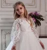 Abiti da ragazza Abito a fiori bianchi Tulle soffice lunghezza del pavimento Applique in pizzo Vintage elegante piccoli bambini Santa Comunione Compleanno