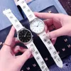 Horloges Horloges voor mannen en vrouwen Europese Amerikaanse originele stijl Koreaanse versie Casual eenvoudige siliconen tape paar horloge