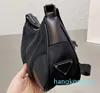 Сумки Черная спортивная нейлоновая сумка для подмышек Италия Миланские брендовые сумки на ремне Водонепроницаемые материалы Лоскутные сумки через плечо Женская сумка для покупок