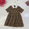 ブランド幼児服セットベビーキッズボーイズガールズ服夏の高級 Tシャツとショーツトラックスーツ子供服半袖シャツスポーツスーツ