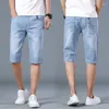 Męskie dżinsy w lecie krótkie dżinsowe paty Casual Men Ubranie Czarno -Blue Knee Długość Homme Oryginalna Slim Fit Stretch