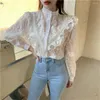 Kvinnors blusar Autumn Lace Hollow Out Shirt Women White Stand Collar Fashion Design Loose Casual Tops Chic Sweet Office Lady Streetwear