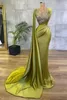 Zitronengrün arabische Arabisch Satin Meerjungfrau Abend Prom Kleider Mesh Top Pailletten Perlen Ruch formelle OCN Wear Gold Hunter Sheer Neck Sweep Zugrobe de Soriee