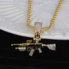 Designer de jóias divertir hip hop criativo novo masculino iced out ak 47 submetralhadora forma hip hop pingente colar jóias de bronze