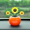 Dekorationer 1 PC Solen Powered Dancing Flower Dashboard Ornament Swinging Toy Car Accessories Auto Interior Decoration Gifts For Friend AA230407