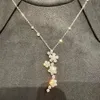 Classic designer jewelry Van Clover Necklace jewelrys High version Four Leaf Grass Butterfly three leaf Flower Necklaces 18k Rose Gold Lucky Grass Necklace jewelry