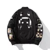 メンズジャケットデザイナー高品質のメンズストリートジャケット2023新しい動物画像刺繍スプライス自動車ジャケット