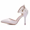 Chaussures habillées Crystal Queen Grande Taille Femmes Blanc Dentelle Talons Hauts Banquet Chaussures De Mariage De Mariée Pompes Pointues Doux Sauvage Simple Sandales 231108