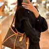 5A Haute Qualité Luxurys Designers Sacs à main Femmes Sac à bandoulière Grace Totes Shopping Sacs à bandoulière en cuir de fleur marron Portefeuille Lady Embrayage Sac à bandoulière