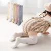 Chaussettes pour enfants 4 paires de chaussettes hautes douces et mignonnes pour enfants en coton pour bébés garçons et filles chaussettes douces respirantes né bébé chaussettes longues ensemble 0-3Y abeilles 230408