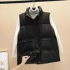 Damesvesten 2023 Winter Winter Women Vest Coat vaste mouwloze omlaag katoenen knop Zakken Vrouwelijke jagen gevoerde casual bovenkleding