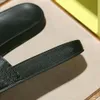 Chinelos de grife sandálias deslizantes planas masculinas femininas sandália de luxo com caixa original saco de pó chinelo de praia plataforma de borracha chuveiro couro masculino sapatos de verão