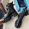 Designers Men Women Boots Ankle Martin Boots And Nylon Boot Military Inspired Combat Boots Fashion Classic Luxurys Nylon Bouch Attached To The Ankle With Bags