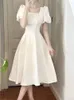 Casual jurken preppy stijl zoete jurk dames lente/zomer Koreaanse mode puff mouwen vierkante halslijn a-line vaste jurk Vestidos de mujer 230408