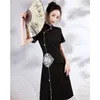 Vêtements ethniques Noir Chinois Traditionnel Cheongsam Broderie Femmes Robe À La Main Bouton À Manches Courtes Vintage Été Mode Qipao