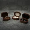 Paramètres de bijoux Boîte à bagues de mariage rustique Porte-boîte en bois Personnalisé Saint-Valentin Anniversaire de fiançailles Nom personnalisé Date pour la cérémonie de mariage 230407