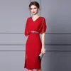 Casual Dresses Red Dress Summer High Sense V-hals Evening Dress High midje Diamond Party Bag Hip Hop Dress 230408