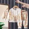 Pyjamas 2023 Korean Spring Autumn Child Girls 2st Pyjamas Set Cotton Lace Broder Floral Tops Pants SleepSuit Kids Baby Girls Sleepwear R231108